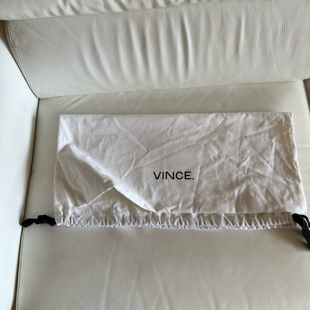 VINCE Big Dust bag with drawstring for Hand Bag Size 23 3/4”/ 23”. Canvas